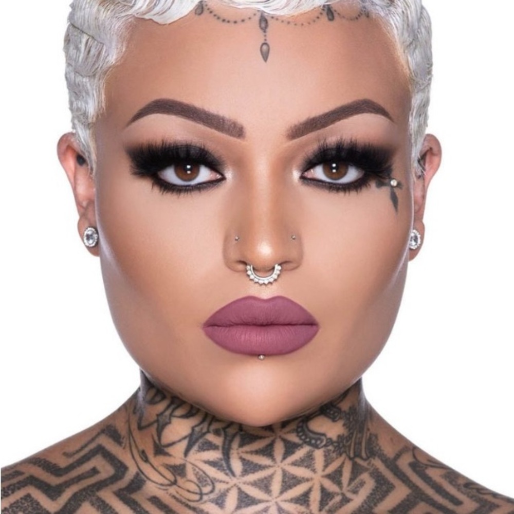 FREE IN $100 BUNDLE ⭐️KILLSTAR ⭐️🖤Dusk Liquid Lipstick NIB
